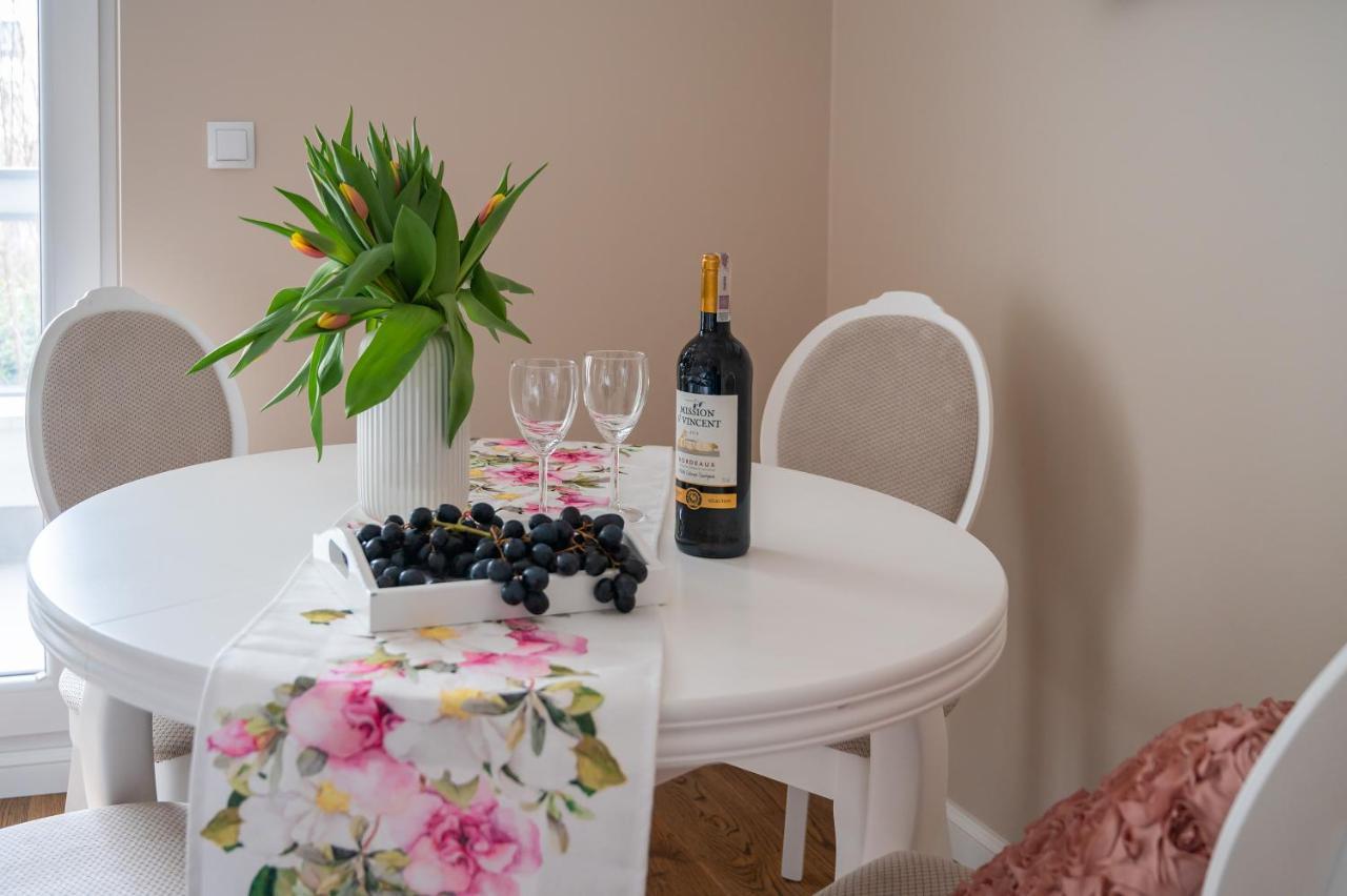 Kolska Serviced Apartments Varsavia Esterno foto